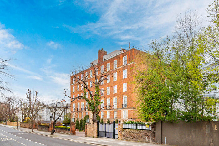 2 Bedroom Flat For Sale In Abbey Road, St John's Wood, London, NW8