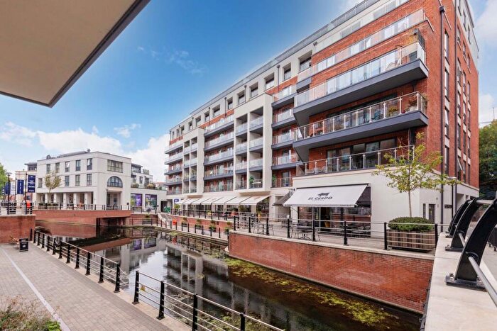 2 Bedroom Apartment For Sale In The Colonnade, Maidenhead, SL6