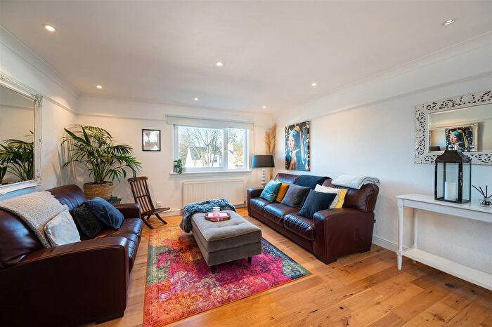 2 Bedroom Flat For Sale In Bowhill Court, Gullane, EH31