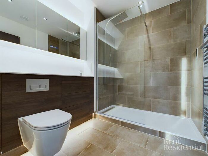 2 Bedroom Apartment To Rent In Claribel Court, Springfield Park, ME14