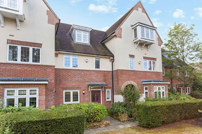 4 Bedroom Terraced House To Rent In Lark Hill, Oxford, OX2