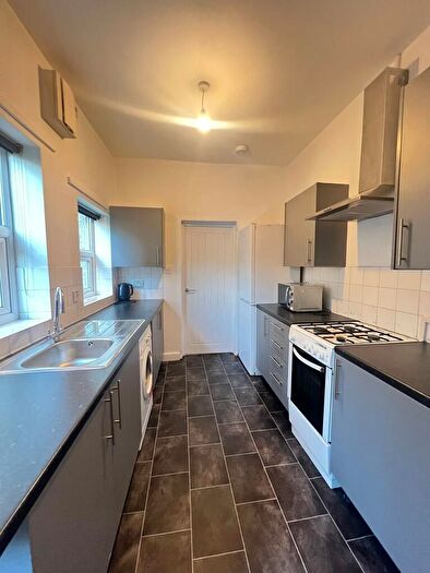 4 Bedroom End Of Terrace House To Rent In Bramble Street, Coventry, CV1