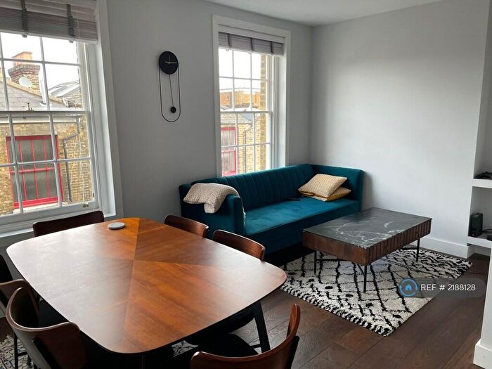 1 Bedroom Flat To Rent In Enfield Cloisters, London, N1