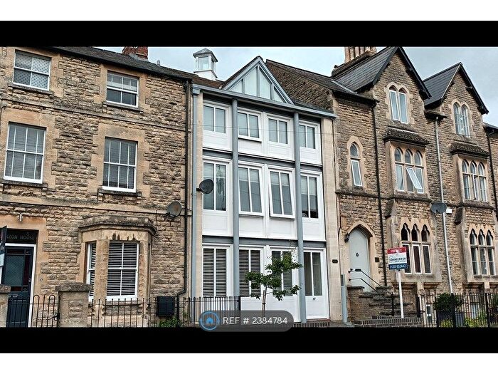 1 Bedroom Flat To Rent In Victoria Road, Cirencester, GL7
