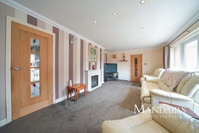 3 Bedroom Detached Bungalow For Sale In Wype Road, Eastrea, Peterborough, PE7