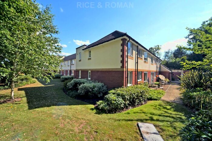 1 Bedroom Flat To Rent In Elm Grove, Epsom, KT18