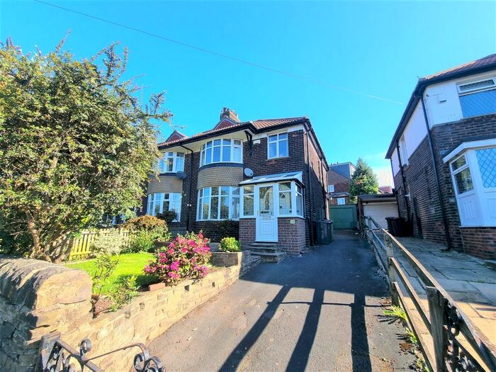 3 Bedroom Semi-Detached House To Rent In Waterloo Road, Pudsey, LS28