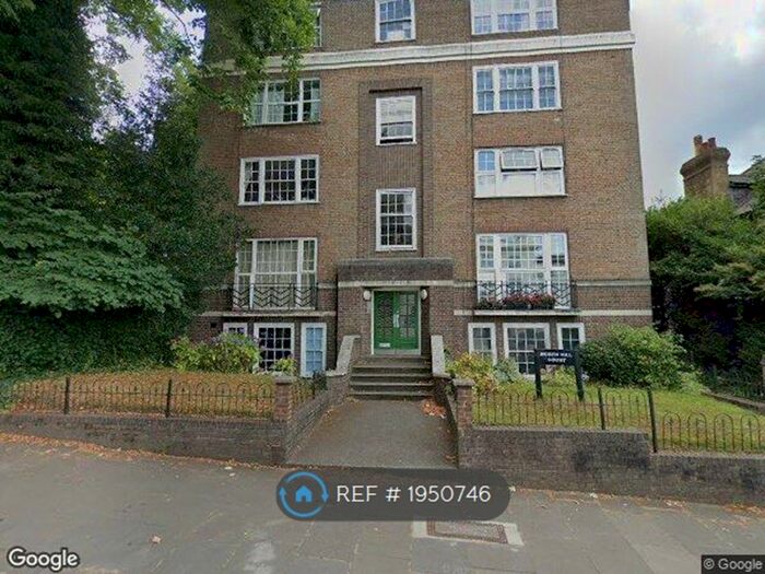 Studio To Rent In North Hill Court, London, N6