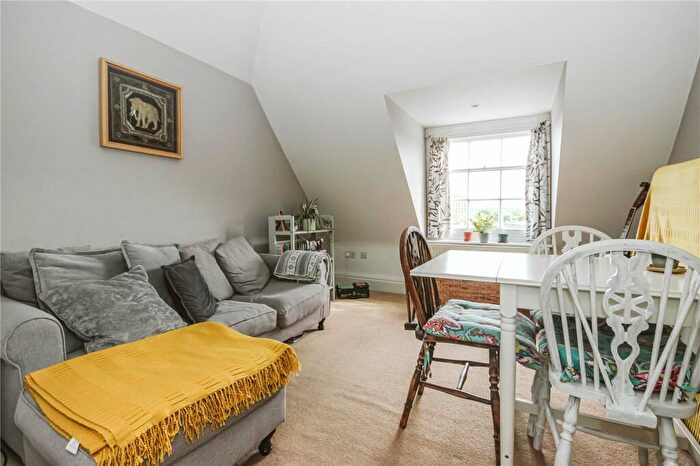 1 Bedroom Apartment To Rent In Hotwell Road, Hotwells, Bristol, BS8