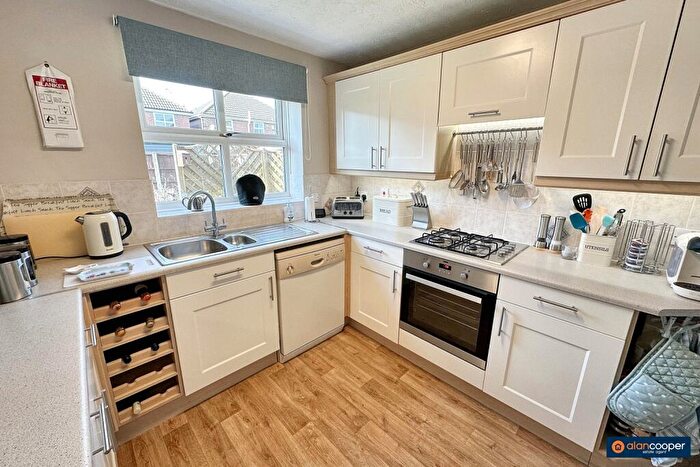 4 Bedroom Detached House For Sale In Sterling Way, Maple Park, Nuneaton, CV11