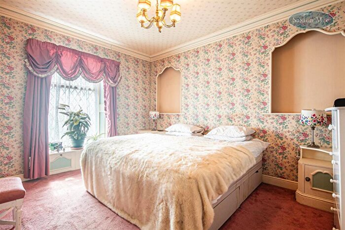 4 Bedroom Detached House For Sale In Stephen Lane, Grenoside, Sheffield, S35