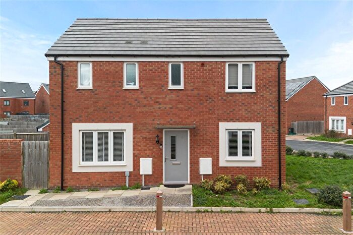 3 Bedroom Detached House For Sale In Tulip Road, Lyde Green, Bristol, BS16