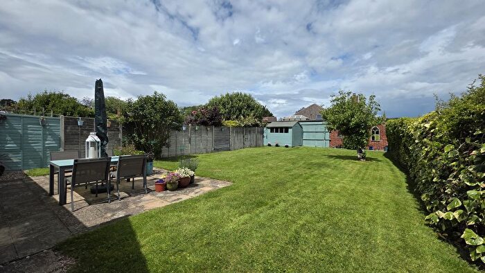 3 Bedroom Semi-Detached House For Sale In Tudor Lane, Southam, CV47