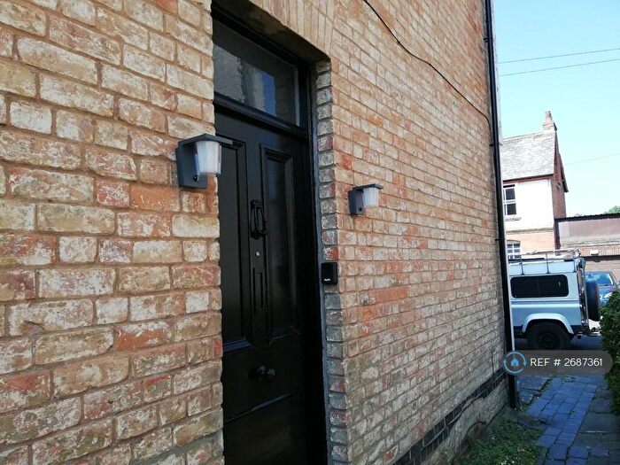 3 Bedroom Semi Detached House To Rent In Conduit Street, Gloucester, GL1