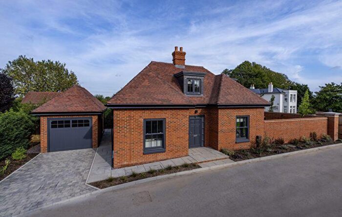 2 Bedroom Detached House For Sale In Millwood, Emsworth, PO10