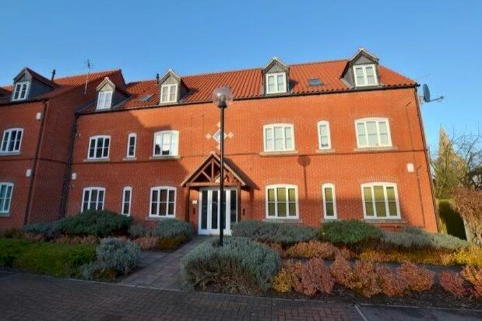 2 Bedroom Flat To Rent In Long Acre, Nottingham, NG13