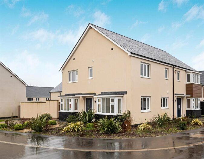 3 Bedroom Semi-Detached House For Sale In West Road, Sheepwash, EX21