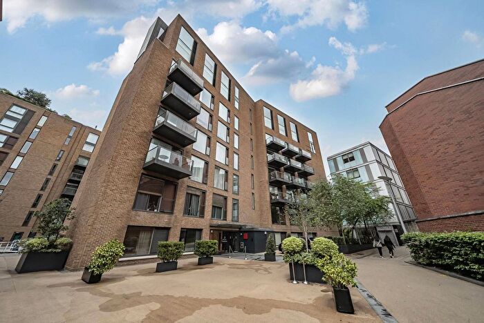 1 Bedroom Flat For Sale In Hirst Court, Pimlico, London, SW1W