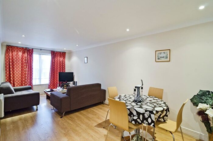 1 Bedroom Apartment To Rent In Aldersgate Street London, EC1A