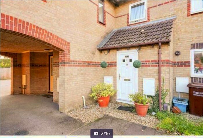 3 Bedroom Terraced House To Rent In Cypress Gardens, Bicester, OX26