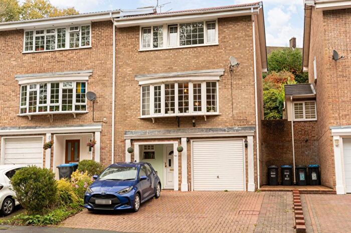 4 Bedroom End Of Terrace House For Sale In Garden Wood Road, East Grinstead, RH19