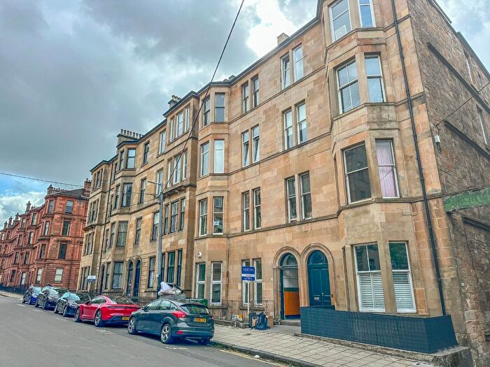 6 Bedroom Flat To Rent In Flat /, Kersland Street, Glasgow, G12
