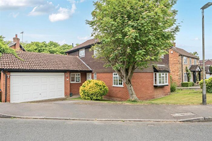 4 Bedroom Detached House For Sale In Woodlands, Brookmans Park, Hatfield, AL9