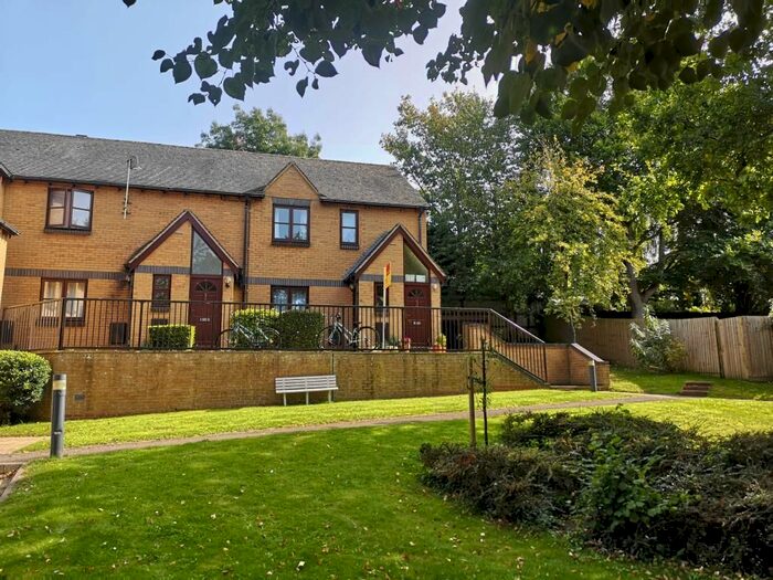 1 Bedroom Flat To Rent In Colwell Drive, Headington, OX3