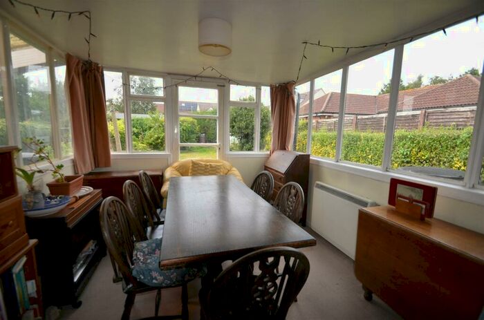 2 Bedroom Detached Bungalow For Sale In Hitchin Lane, Clifton, SG17