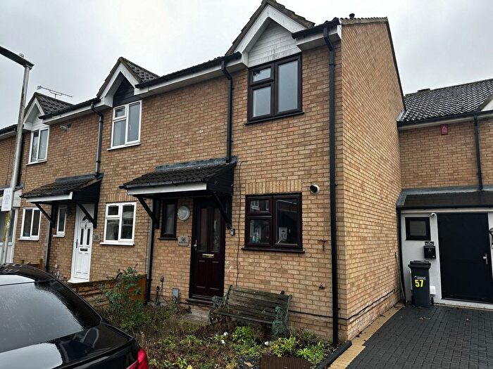 3 Bedroom Terraced House To Rent In Beeston Drive, Cheshunt, EN8
