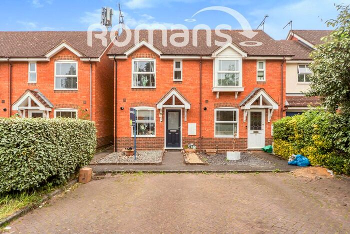 2 Bedroom Property To Rent In St. Johns Close, Woodley, Reading, RG5
