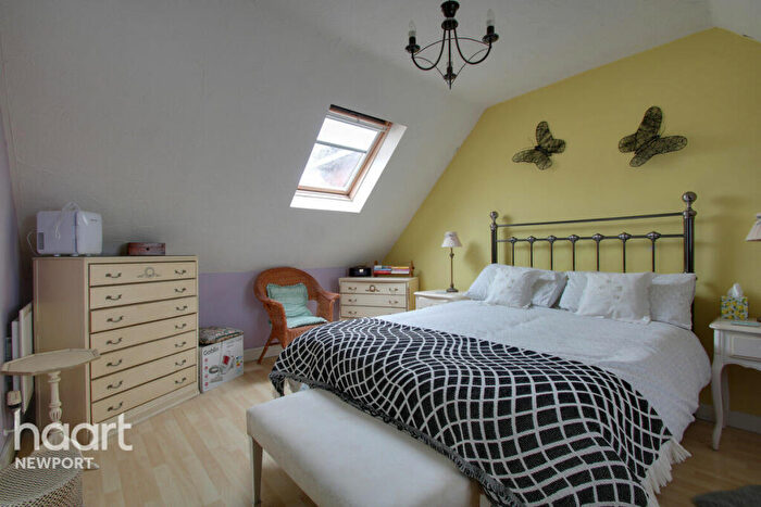 3 Bedroom End Of Terrace House For Sale In Dunraven Drive, Newport, NP10