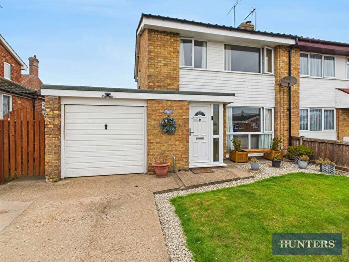3 Bedroom Semi-Detached House For Sale In Grovehill Road, Filey, YO14