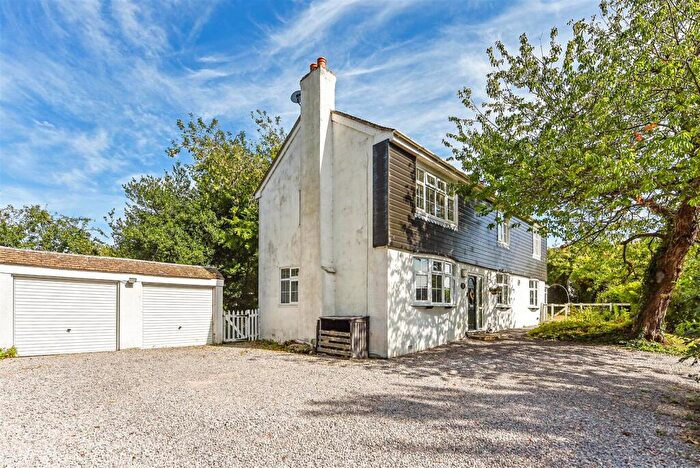 4 Bedroom Detached House For Sale In Soake Road, Denmead, Waterlooville, PO7