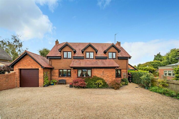 4 Bedroom Detached House For Sale In Coate, Devizes, SN10