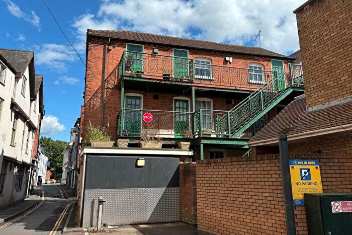 1 Bedroom Flat To Rent In Capuchin Court, East Street, Hereford, HR1