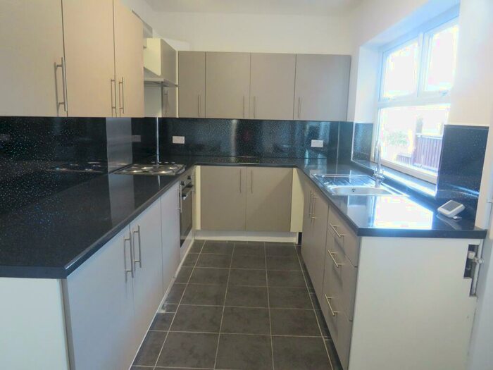 2 Bedroom House To Rent In Cheapside, Worksop, S80