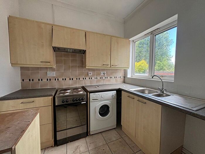 1 Bedroom Flat To Rent In Hagley Road West, B68