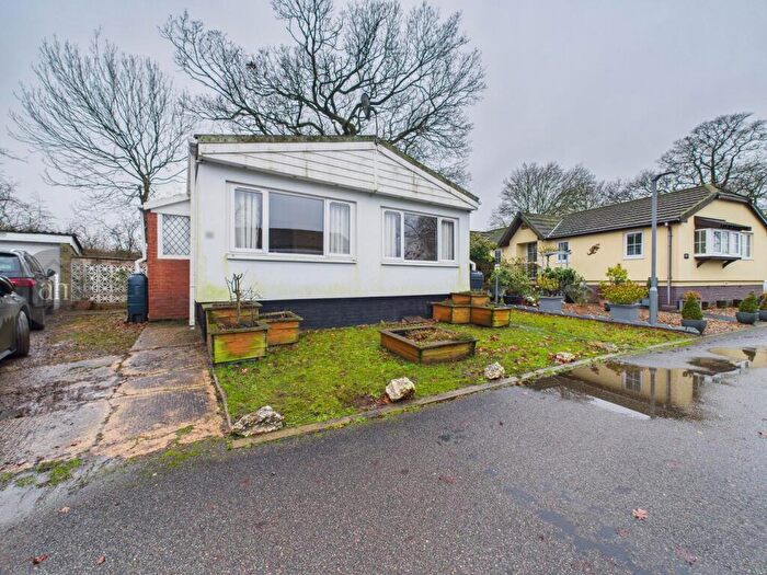 2 Bedroom Park Home For Sale In Shepherds Grove Park, Stanton, IP31