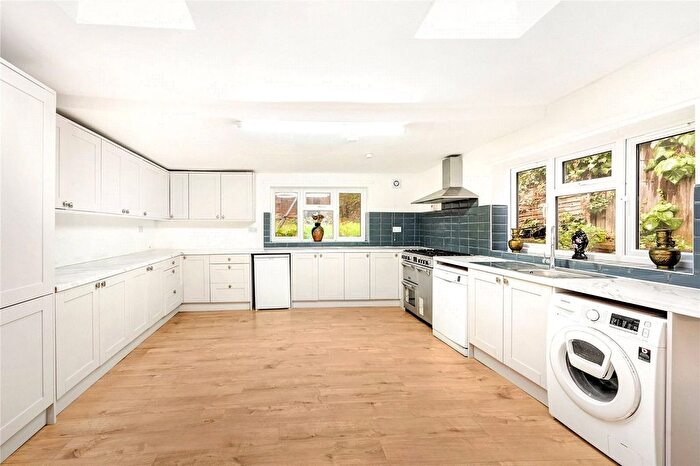 4 Bedroom Semi-Detached House To Rent In Broomhill Road, West Hill, SW18