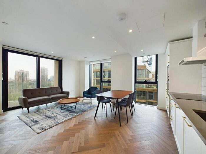 2 Bedroom Apartment To Rent In Gauging Square, London, E1W