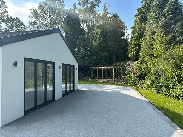 3 Bedroom Detached Bungalow For Sale In Woodlands Lane, Storrington, West Sussex, RH20