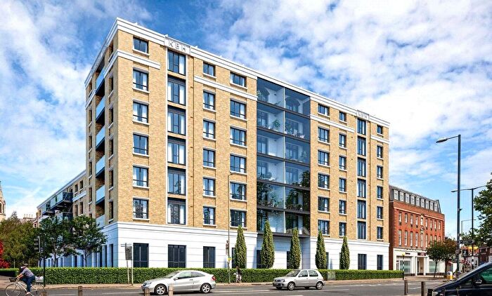 3 Bedroom Flat For Sale In Church Grove, Hampton Wick, KT1