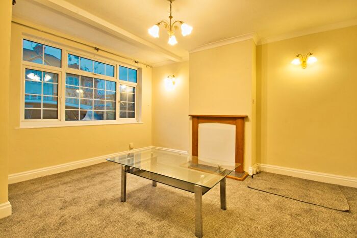 4 Bedroom Semi-Detached House To Rent In Marlborough Hill, Harrow, HA1