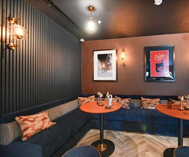 3 Bedroom Flat To Rent In Marsh Wall, London, E14