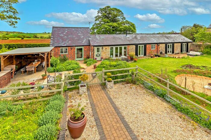 3 Bedroom Barn Conversion For Sale In Leckhampstead, Buckingham, MK18