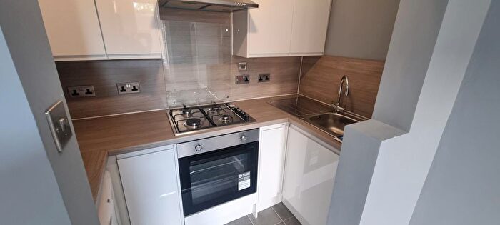 2 Bedroom Flat To Rent In /L, Strathmartine Road, Dundee, DD3