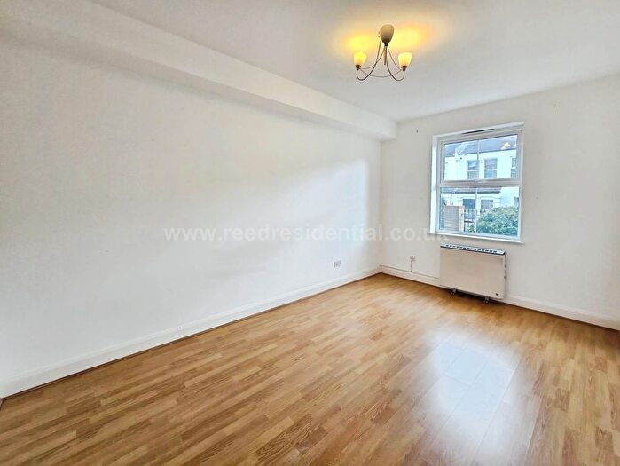 1 Bedroom Flat To Rent In Manilla Road, Southend On Sea, SS1