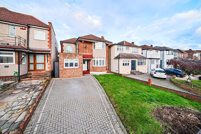3 Bedroom Detached House For Sale In Blendon Drive, Bexley, DA5
