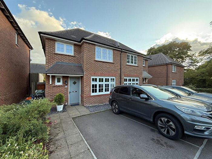 3 Bedroom Semi Detached House For Sale In Croome Close, Lydney, GL15